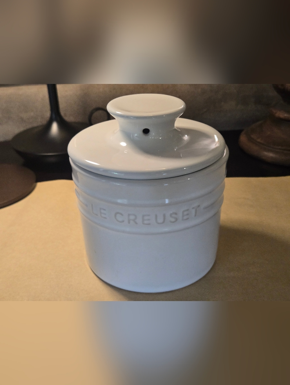 Le Creuset - White Butter Crock - Picture 5 of 9